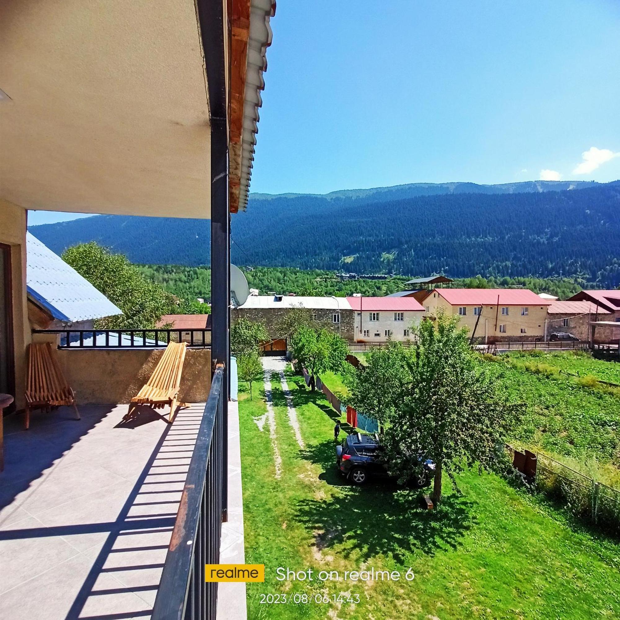 House B&B Местия Экстерьер фото